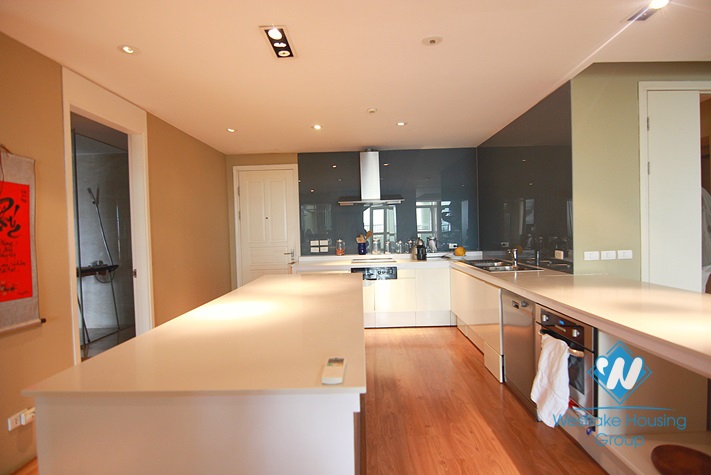 Duplex apartment for rent in Ciputra Tower, Tay Ho district 